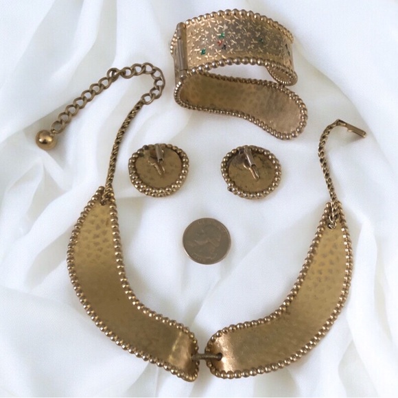 Vintage Hammered Confetti Parure - Picture 6 of 6